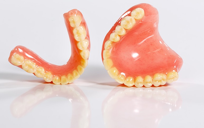 Full Dentures | Point McKay Dental | General & Family Dentist | NW Calgary